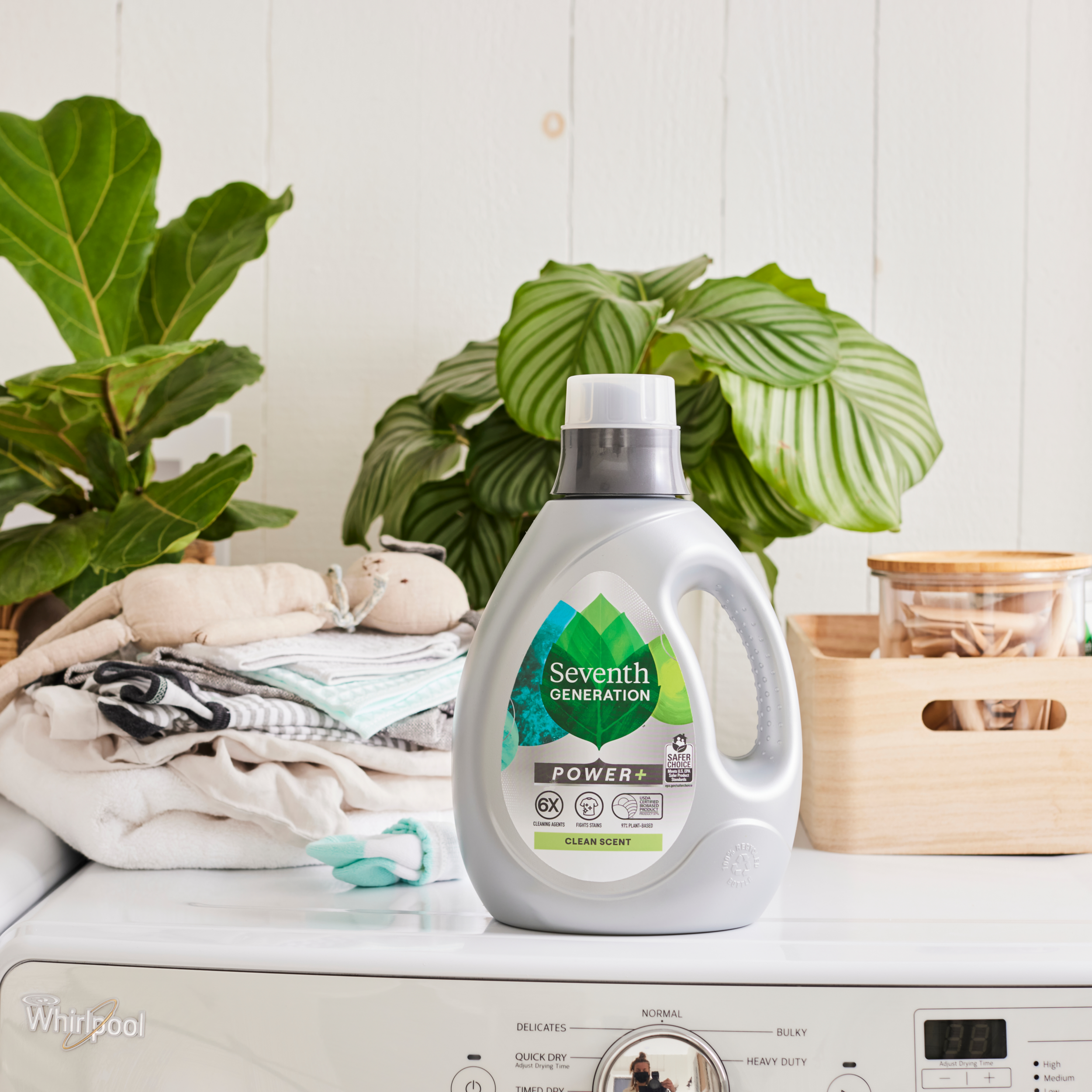 Power+™ Liquid Laundry Detergent - Clean Scent